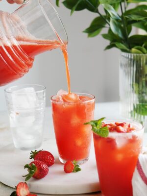 Strawberry Agua Fresca | Muy Delish | Agua De Fresa