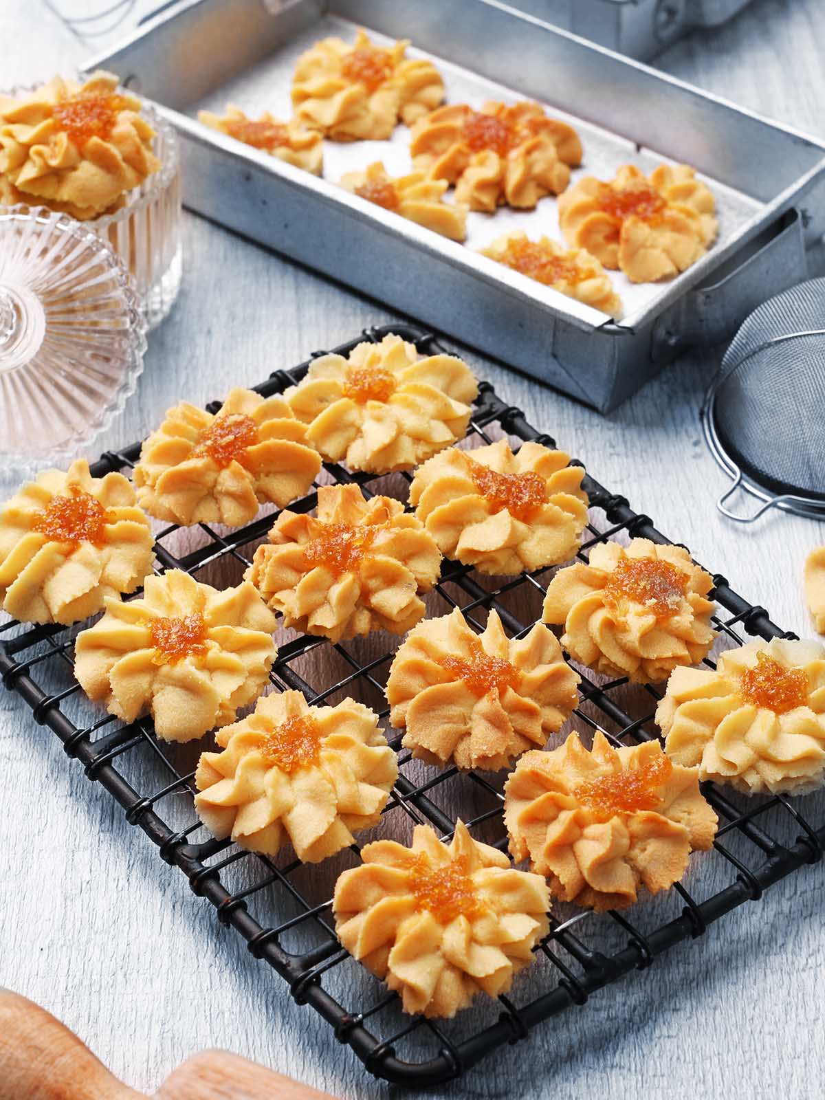 A tray with Pastisetas Butter Cookies.